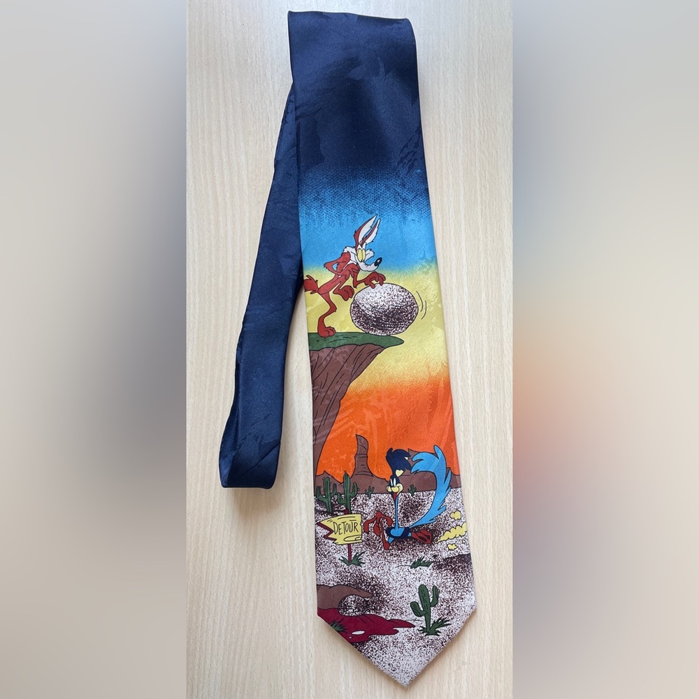 Warner Bros. Blue and Orange Looney Tunes Tie
